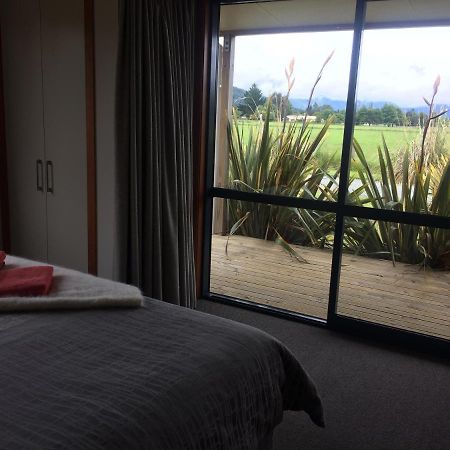 Acheron Cottages Manapouri Esterno foto