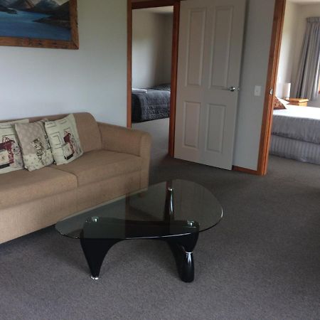 Acheron Cottages Manapouri Esterno foto