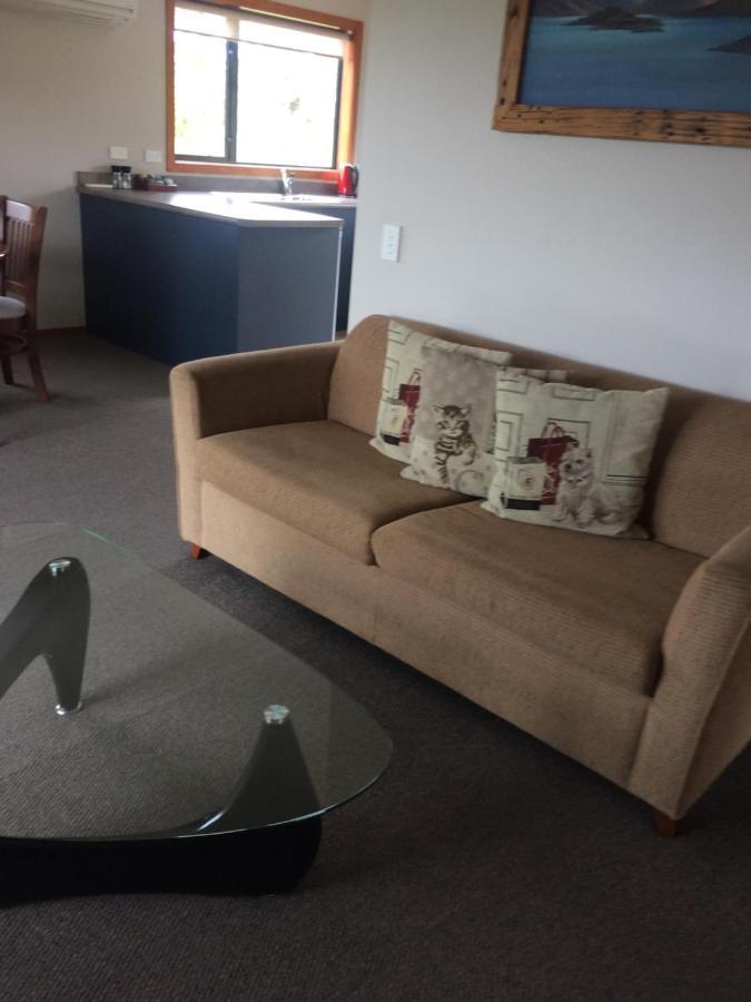 Acheron Cottages Manapouri Esterno foto