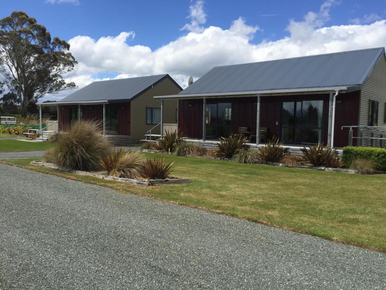 Acheron Cottages Manapouri Esterno foto
