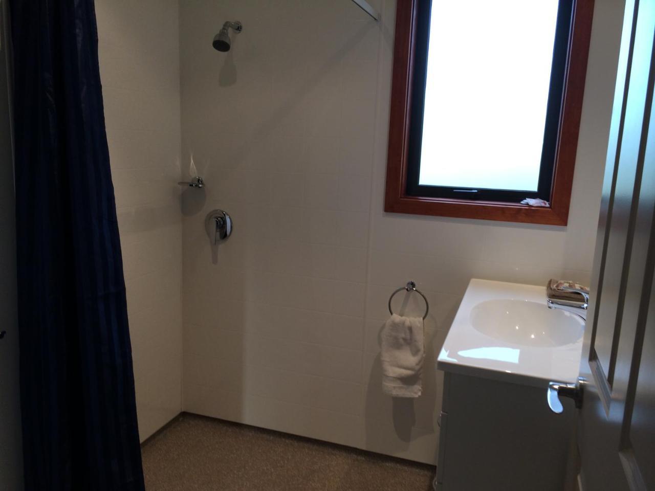 Acheron Cottages Manapouri Esterno foto