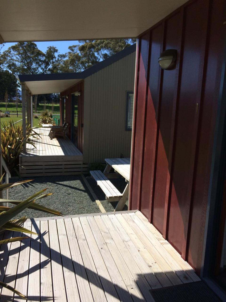 Acheron Cottages Manapouri Esterno foto